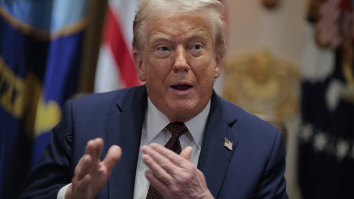 Trump targets Seth Meyers after contract renewal rumors